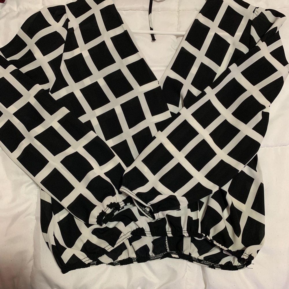 Blouse - Picture 2 of 2